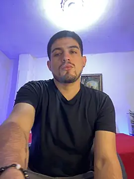 Snapshot of williamsmiiths16 chatting on 02-11-26, 03:17 williamsmiiths16 online show from 02-11-26, 03:17