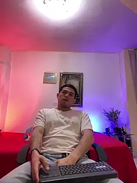 Snapshot of williamsmiiths16 chatting on 03-19-26, 11:25 williamsmiiths16 online show from 03-19-26, 11:25