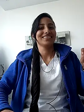 Vera Luna  online show from 12-17-25, 06:03