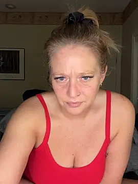 Snapshot of MissyLovelace chatting on 03-03-26, 12:11 MissyLovelace online show from 03-03-26, 12:11