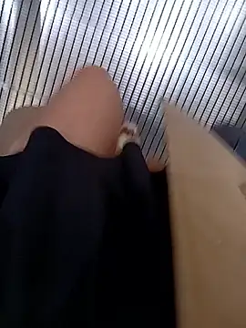 Baby-Linh online show from 12-19-25, 10:00