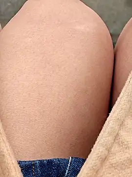 Baby-Linh online show from 02-10-26, 04:16