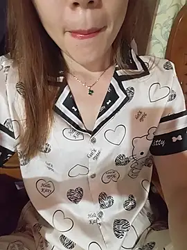 Baby-Linh online show from 06-27-26, 06:51