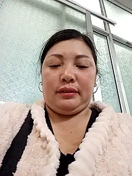 Snapshot of sary-hot2x chatting on 02-26-26, 03:27 sary-hot2x online show from 02-26-26, 03:27