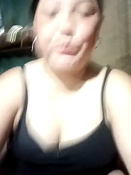 Snapshot of sary-hot2x chatting on 03-05-26, 01:29 sary-hot2x online show from 03-05-26, 01:29