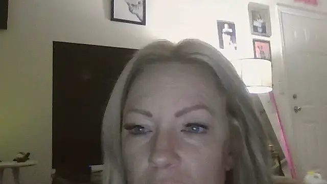 sinfulsara online show from 12-04-25, 10:35