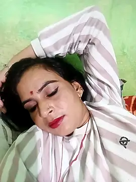 Snapshot of Big_soniya55A chatting on 05-05-26, 04:15 Big soniya55A online show from 05-05-26, 04:15