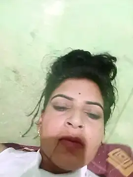 Snapshot of Big_soniya55A chatting on 05-27-26, 02:08 Big soniya55A online show from 05-27-26, 02:08