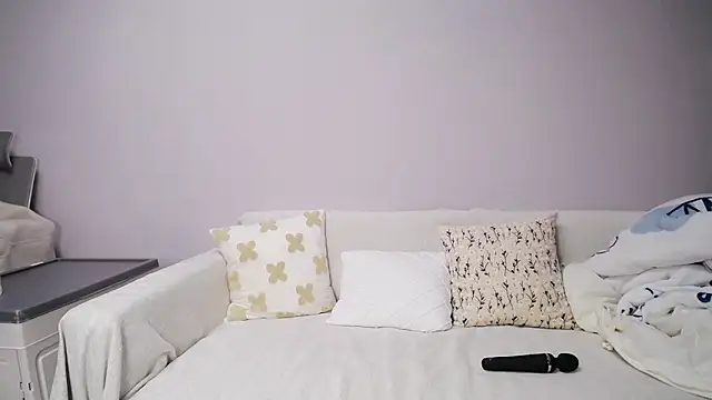 Snapshot of Suotomeai chatting on 02-12-26, 11:49 Suotomeai online show from 02-12-26, 11:49