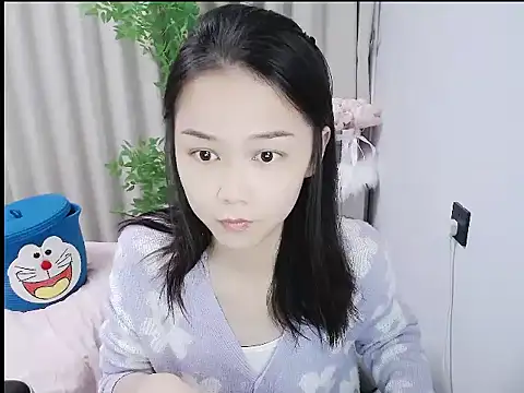 mili923 online show from 12-20-25, 02:02