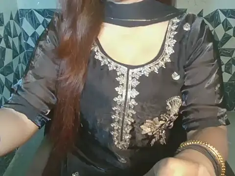 Hotty Suzuka online show from 06-14-26, 04:47