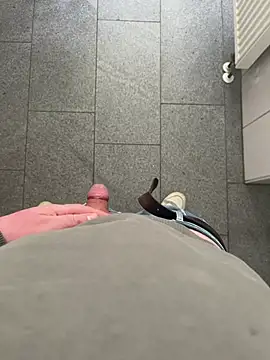 Dodo2223 online show from 01-19-26, 01:04