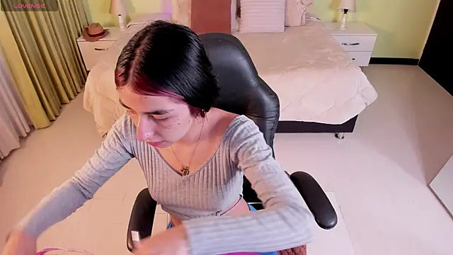 Celeste Rous   online show from 06-18-26, 12:09