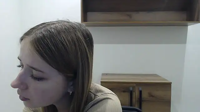 SweetBellaa  online show from 01-11-26, 01:27