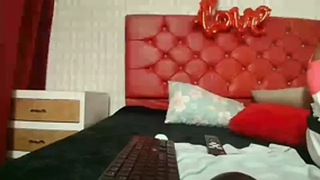 Snapshot of Elizabetth_Roman chatting on 02-24-26, 08:18 Elizabetth Roman online show from 02-24-26, 08:18