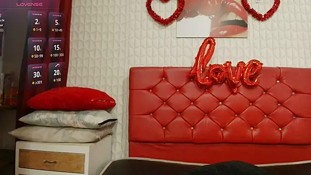 Snapshot of Elizabetth_Roman chatting on 03-19-26, 08:02 Elizabetth Roman online show from 03-19-26, 08:02