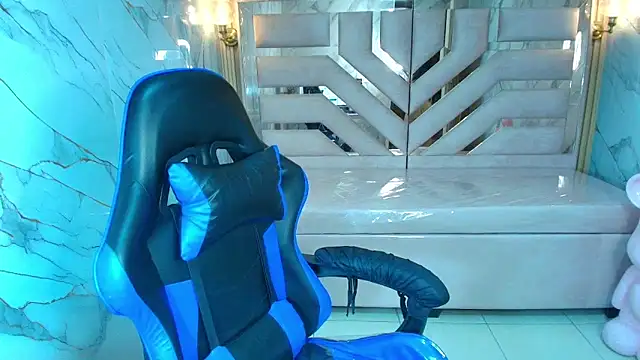 emily  r  online show from 02-02-26, 01:21