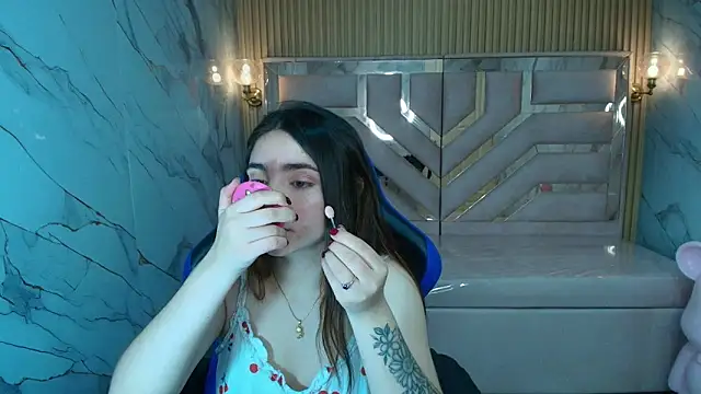 emily  r  online show from 02-04-26, 12:44