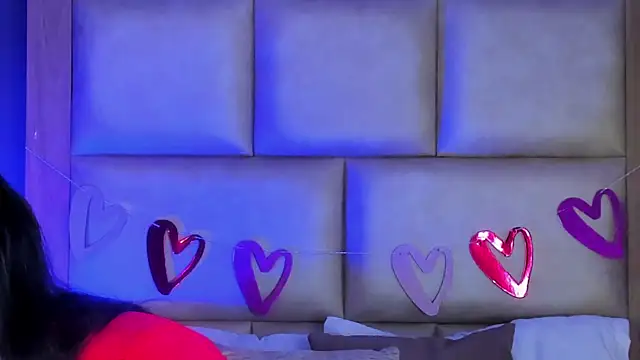 TaniaRedd  online show from 02-13-26, 01:07