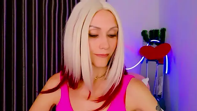 Snapshot of betty_xoxoo chatting on 02-15-26, 01:09 betty xoxoo online show from 02-15-26, 01:09