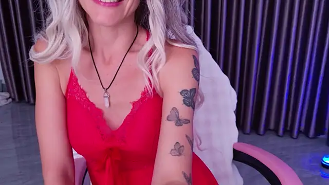 Snapshot of betty_xoxoo chatting on 03-24-26, 12:32 betty xoxoo online show from 03-24-26, 12:32