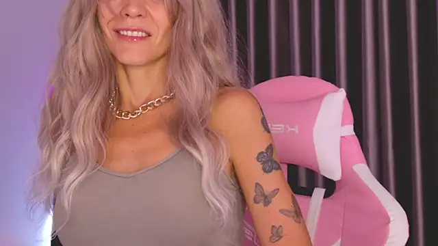betty xoxoo online show from 06-14-26, 08:27