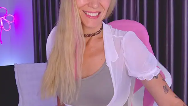 betty xoxoo online show from 06-28-26, 09:37
