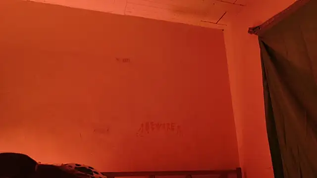 MoonLipsON- online show from 05-17-26, 08:23