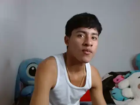 Snapshot of Sebas_Ross04 chatting on 01-09-26, 02:36 Sebas Ross04 online show from 01-09-26, 02:36