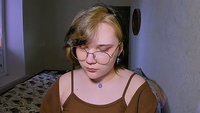 Lily-Violet online show from 04-07-26, 12:16