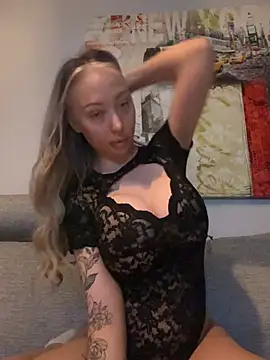 Snapshot of Sannababyy chatting on 03-22-26, 07:17 Sannababyy online show from 03-22-26, 07:17