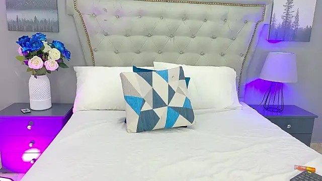 AnnieLeigt online show from 03-02-26, 07:43