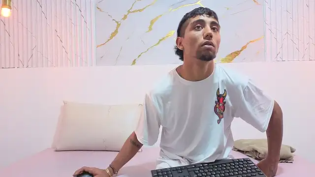 NatyAndAlex online show from 02-10-26, 10:14