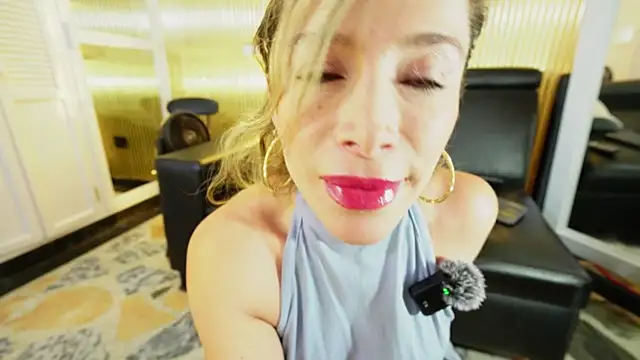 Allice mommy online show from 12-22-25, 08:17