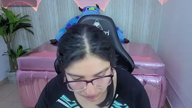 eva smit t online show from 03-12-26, 02:29