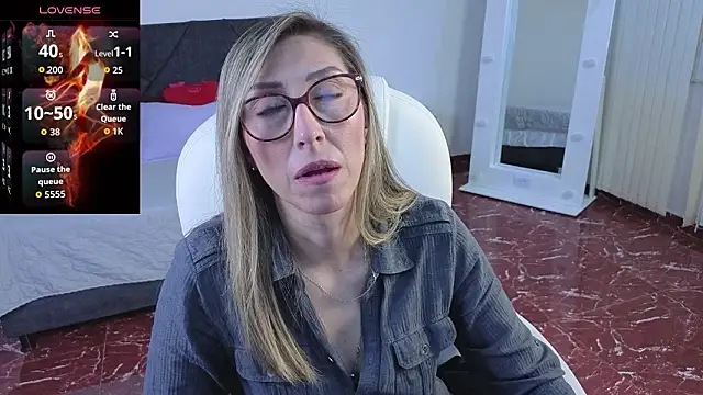 Scarlett 079 online show from 03-26-26, 12:00