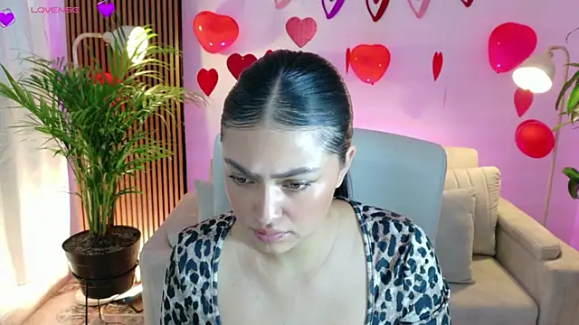 victoria   moon online show from 02-17-26, 01:29