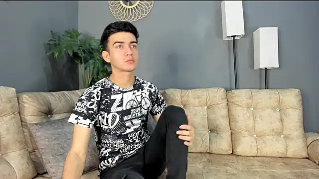 Feiccer Thomson1 online show from 12-15-25, 01:26