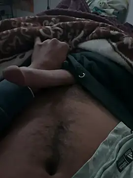 Snapshot of Mahmodkhaled21 chatting on 03-19-26, 01:42 Mahmodkhaled21 online show from 03-19-26, 01:42