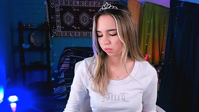 KimPorins online show from 04-29-26, 02:21