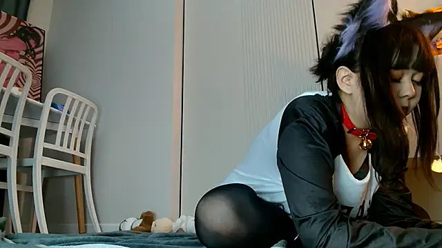 minji snow online show from 06-05-26, 12:55