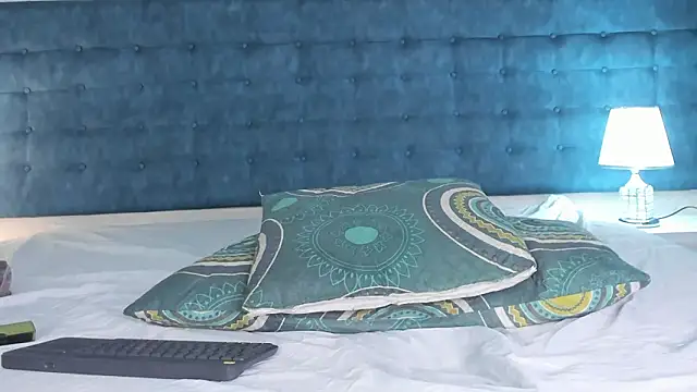 LexiCriimson online show from 02-03-26, 06:22