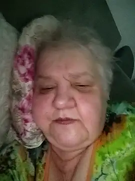 HapinessLovee online show from 12-21-25, 04:47