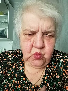 HapinessLovee online show from 05-04-26, 10:44