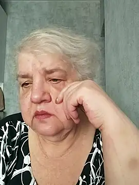 HapinessLovee online show from 06-18-26, 06:13