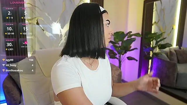 LiaWheeler online show from 12-16-25, 07:08