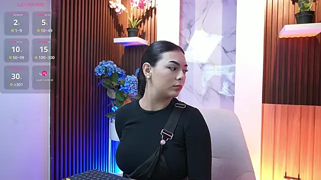 LiaWheeler online show from 02-10-26, 11:58