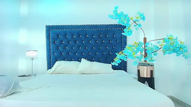 Snapshot of Velora_nigth chatting on 03-12-26, 12:00 Velora nigth online show from 03-12-26, 12:00