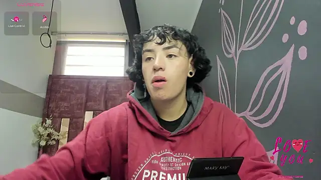 Kiara Fox   online show from 02-25-26, 08:29