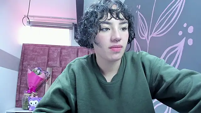 Kiara Fox   online show from 03-02-26, 09:10